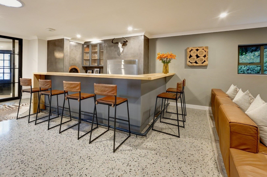 6 Bedroom Property for Sale in Welgemoed Western Cape